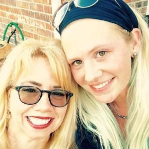 Meet your Posher, Carissa